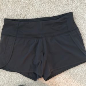 Lululemon Shorts Size 4